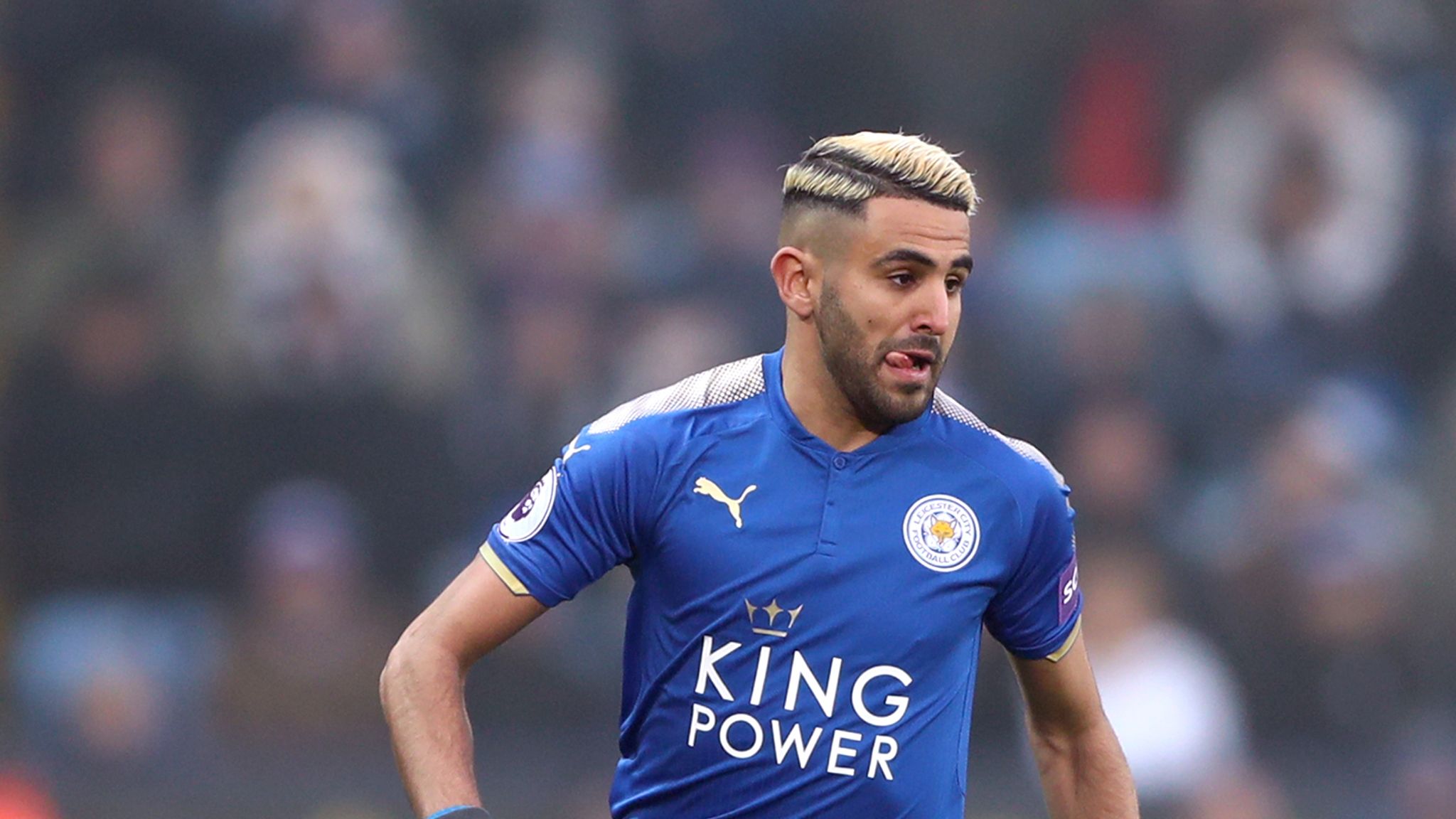 Mahrez nổi danh trong màu áo Leicester - RM trong bóng đá là gì?